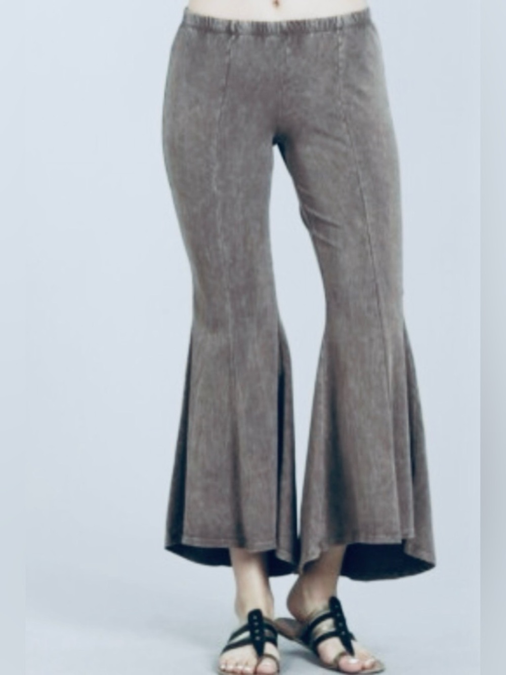 Chatoyant Mineral Wash Cropped Flare Bells Ankle pants leggings Size Medium